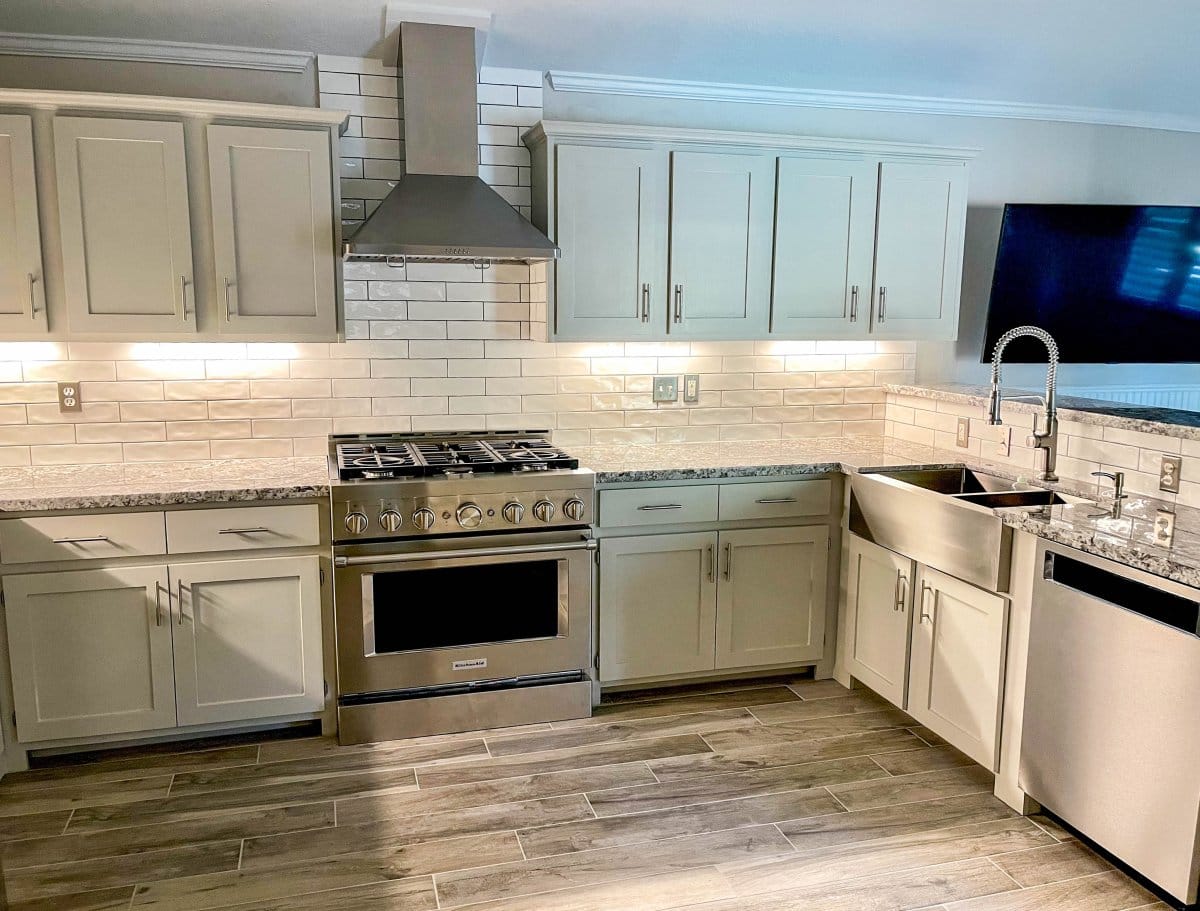 Proline Range Hoods Home & Garden > Kitchen & Dining > Kitchen Appliances > Range Hoods Stylish Ductless Stainless Steel Wall Mounted Range Hood, 600 CFM | Proline PLJW 129 RK600