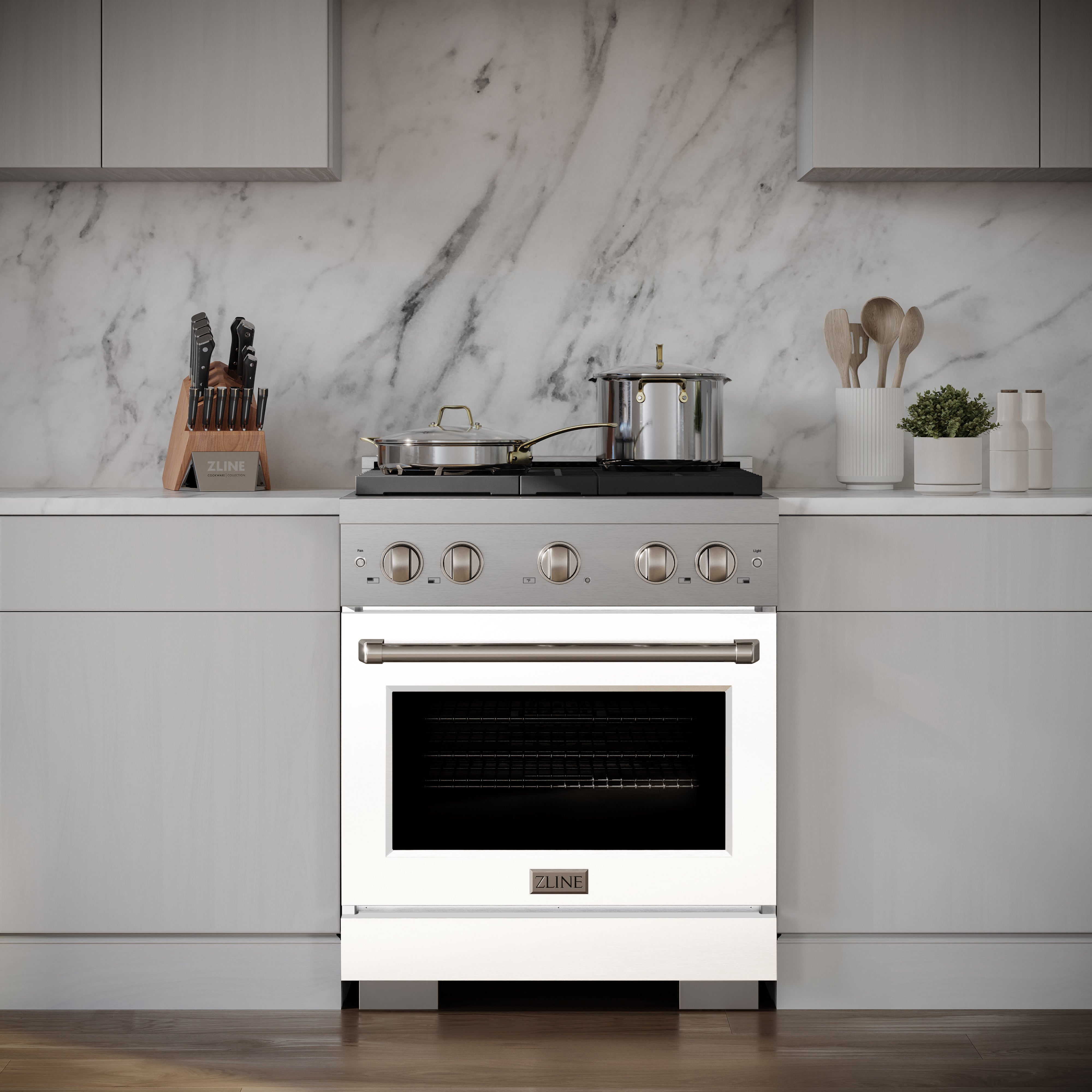 ZLINE 30 in. 4.2 cu. ft. Paramount Dual Fuel Range with 4 Burner Gas Cooktop and Electric Convection Oven in Stainless Steel with Black Matte Door (SDR-BLM-30)