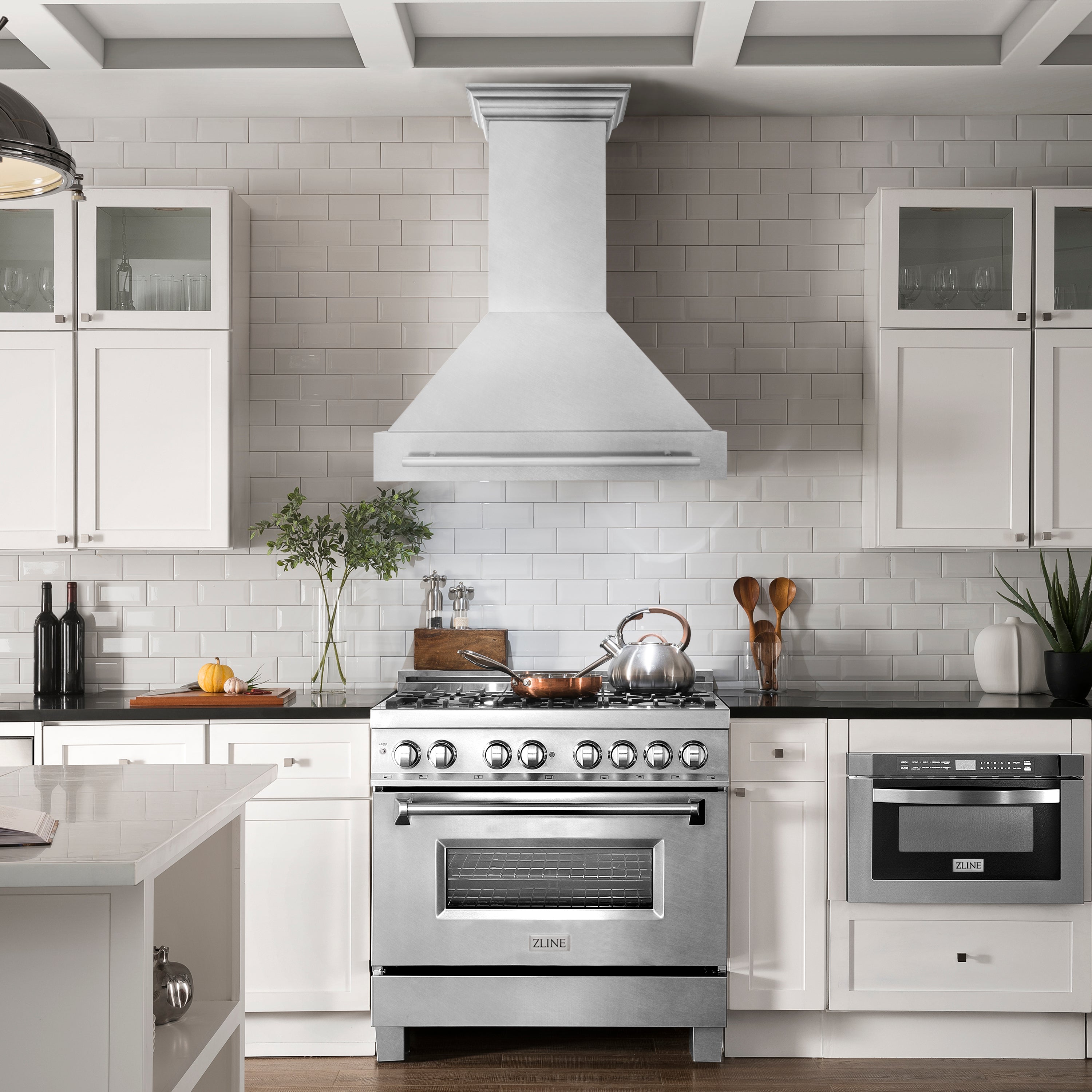 ZLINE 36" Fingerprint Resistant Stainless Steel Range Hood (8654SNX-36)