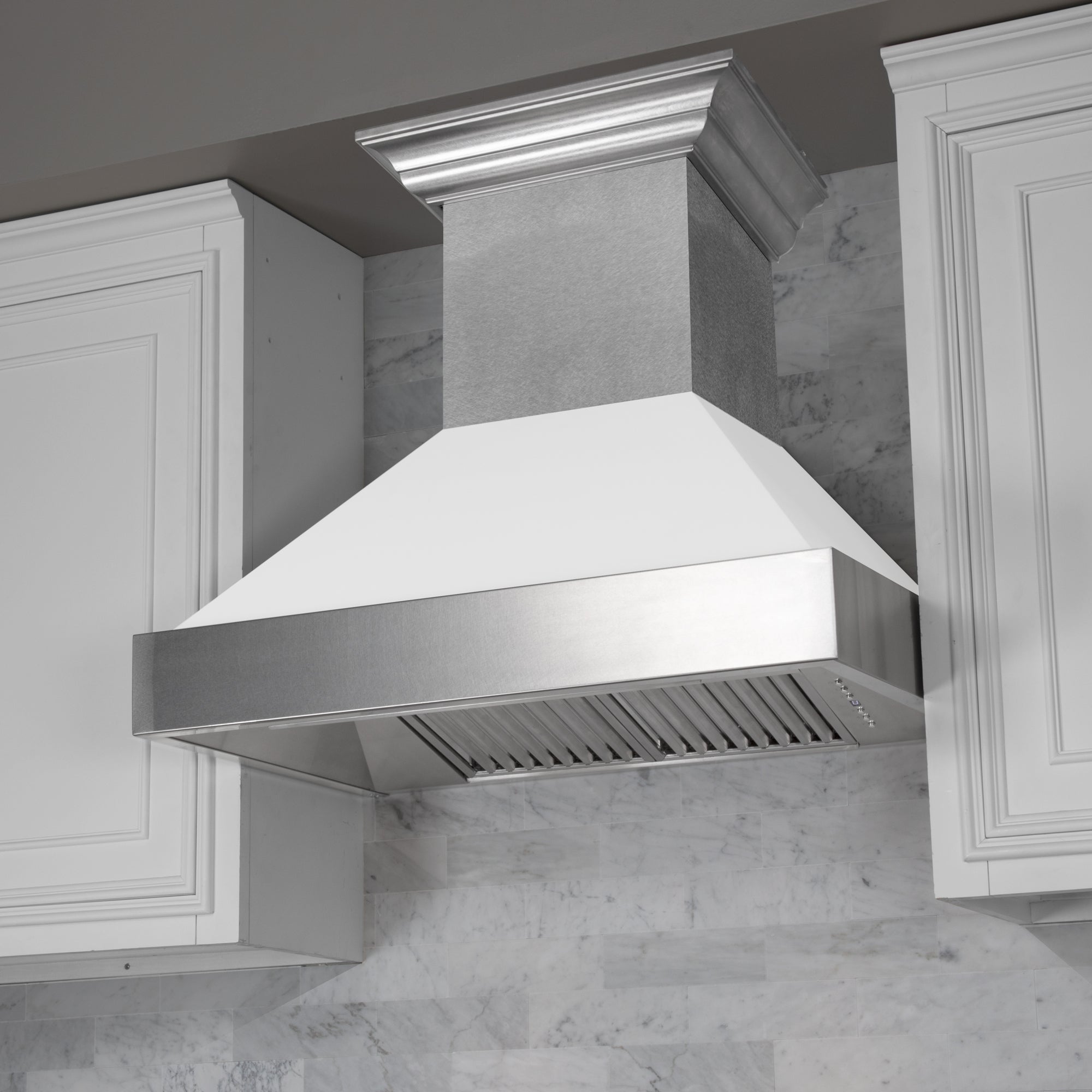 30" Ducted Fingerprint Resistant Stainless Steel Range Hood with White Matte Shell (8654WM-30)