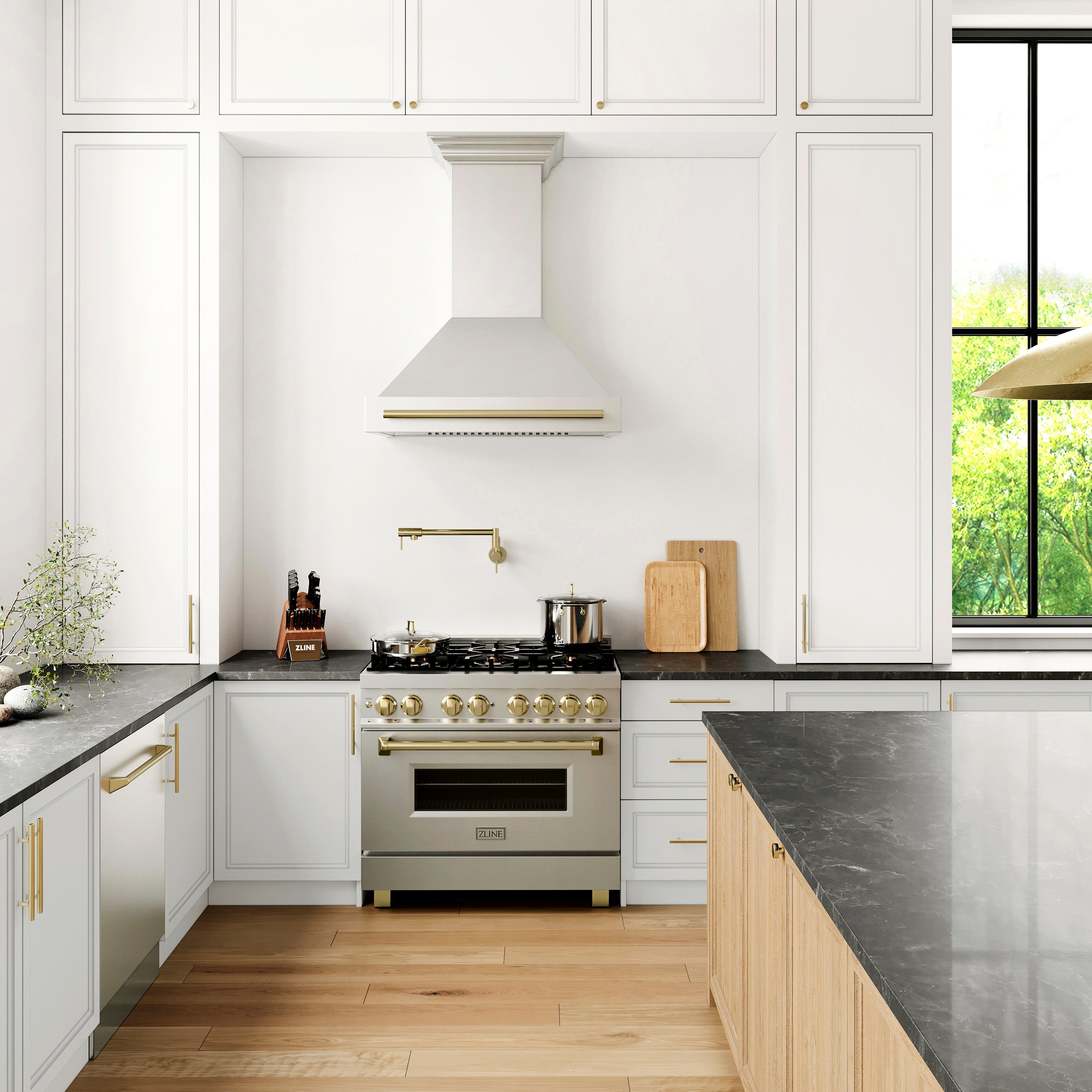 ZLINE Autograph Edition 36 in. Stainless Steel Range Hood with Stainless Steel Shell and Champagne Bronze Handle (8654STZ-36-CB)