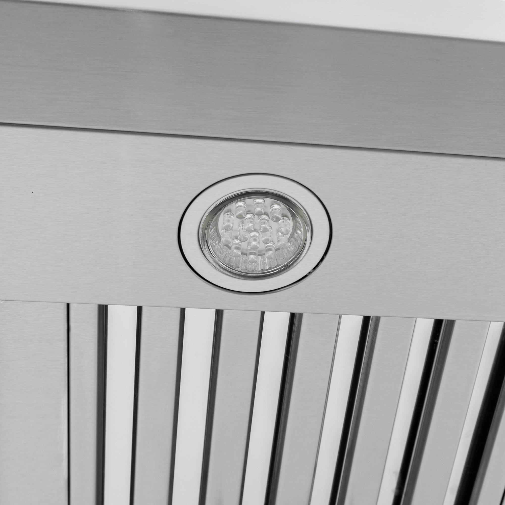 Close-up of LED light in Proline King Air SS range hood with vertical slats, 550/1200 CFM—ProlineRangeHoods.com.