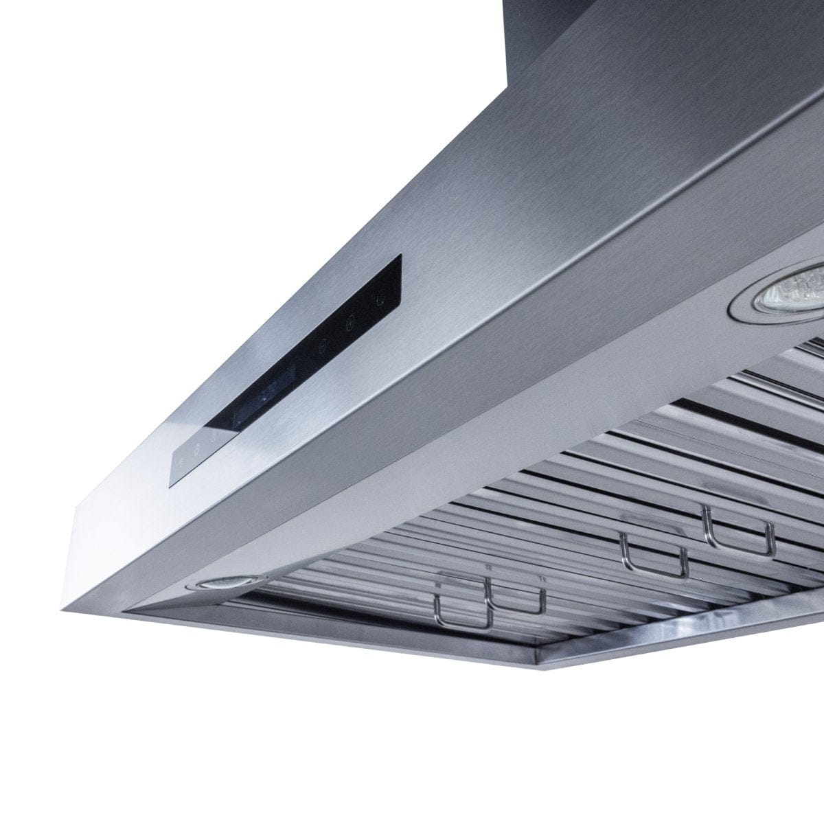 The ProlineRangeHoods.com King Air model, part of the Dream Home Series, offers stylish finishes and vents at 550 CFM.