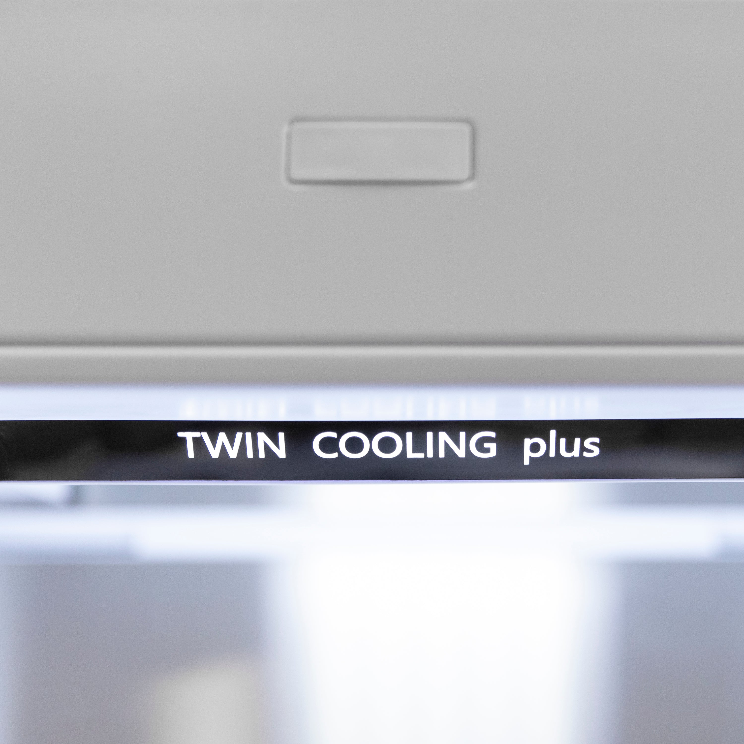 ZLINE Autograph Edition 60 in. 32.2 cu. ft. French Door Built-In Bottom Freezer Refrigerator with Water Dispenser and Ice Maker in Stainless Steel with Matte Black Accents (RBIVZ-304-60-MB)
