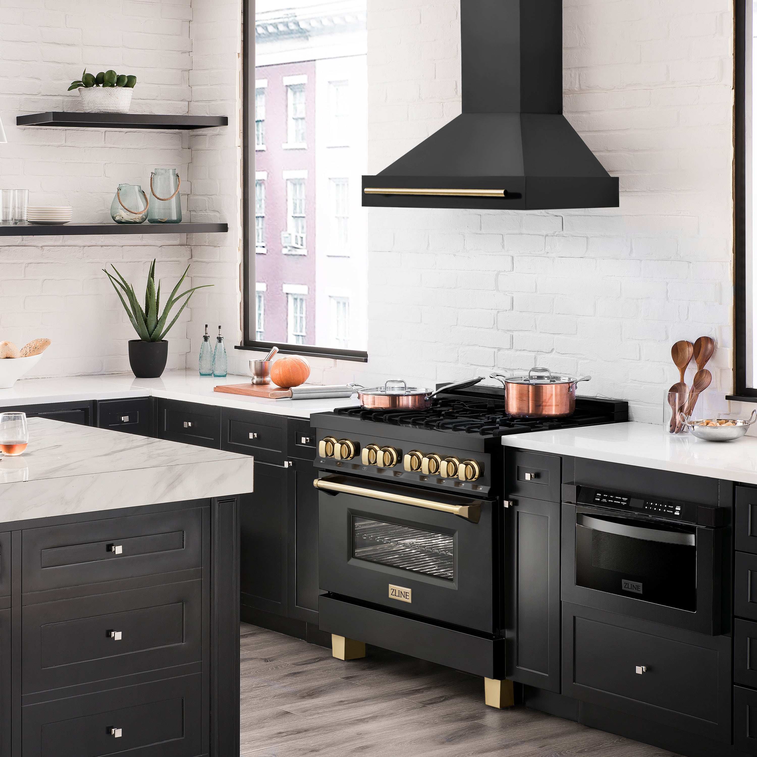 ZLINE 36" Black Stainless Steel Range Hood with Polished Gold Handle (BS655Z-36-G)